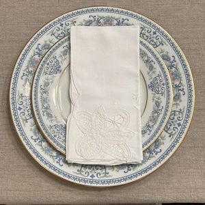 1 Vintage White Linen Table Napkins - No Stains
